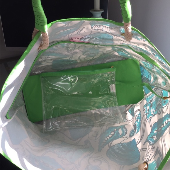 Lily Pulitzer Beach Tote - Picture 8 of 9